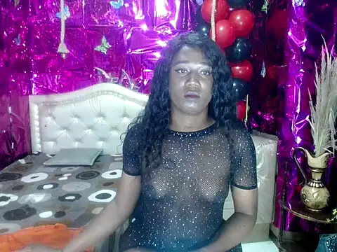 Snapshot of SelenaGill_ chatting on January 14, 10:36 pm SelenaGill online show from January 14, 10:36 pm