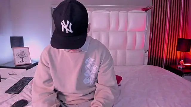 Roger And Ramona online show from February 22, 12:15 pm