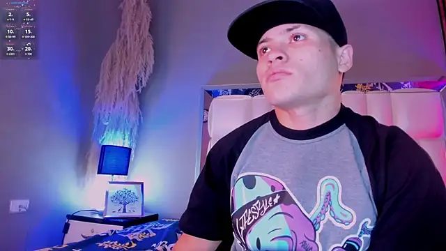 Roger And Ramona online show from March 13, 12:45 pm