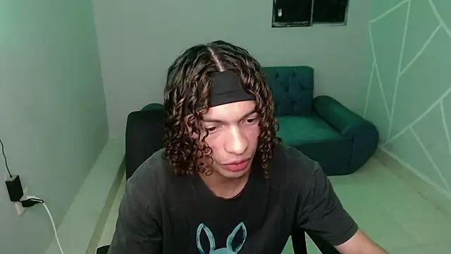 Axel fox77 online show from July 21, 1:52 am