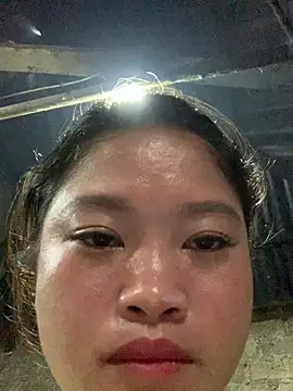 Snapshot of Naalyy chatting on February 17, 3:58 am Naalyy online show from February 17, 3:58 am