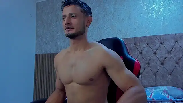 Snapshot of Adonys_Lewis_ chatting on February 10, 6:28 am Adonys Lewis online show from February 10, 6:28 am