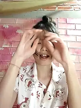 Snapshot of Chammy720 chatting on February 2, 1:32 pm Chammy720 online show from February 2, 1:32 pm