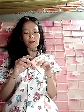 Snapshot of Chammy720 chatting on February 28, 1:56 pm Chammy720 online show from February 28, 1:56 pm