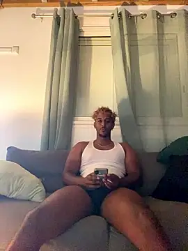 Axel black10 online show from January 13, 8:30 am