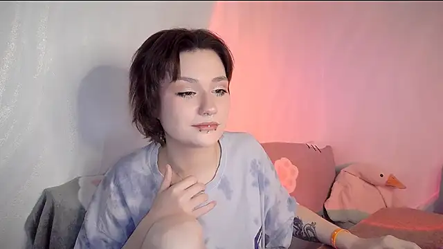 UwuJudy Osas online show from March 4, 10:10 am