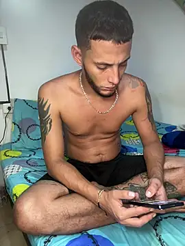 Snapshot of ehc1312 chatting on March 3, 6:19 am ehc1312 online show from March 3, 6:19 am