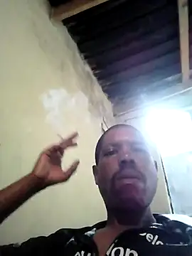 Snapshot of Sbuda87l chatting on January 11, 8:30 am Sbuda87l online show from January 11, 8:30 am