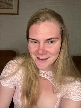 SexyBlondJoanna online show from March 4, 6:58 pm