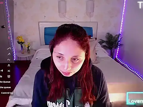 Snapshot of stefany_sun chatting on January 15, 12:32 pm stefany sun online show from January 15, 12:32 pm