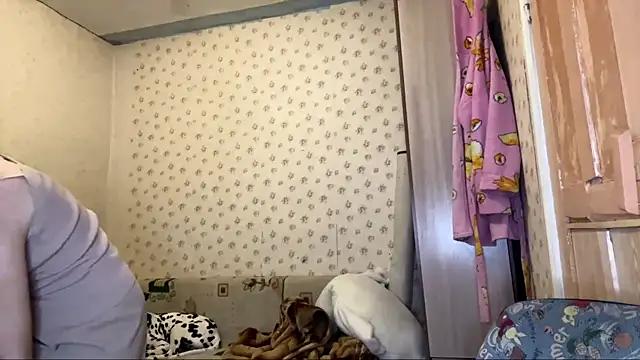 Snapshot of KerieDitti chatting on January 14, 2:12 pm KerieDitti online show from January 14, 2:12 pm