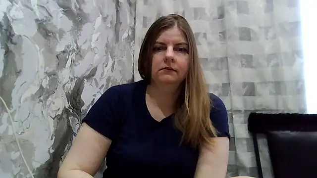 Snapshot of DarkRose0104 chatting on January 14, 6:30 am DarkRose0104 online show from January 14, 6:30 am