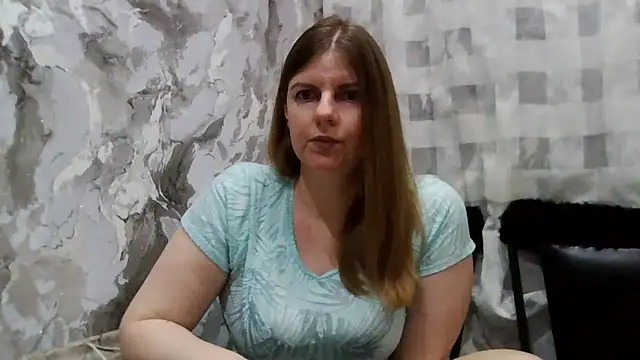 Snapshot of DarkRose0104 chatting on February 19, 6:59 pm DarkRose0104 online show from February 19, 6:59 pm