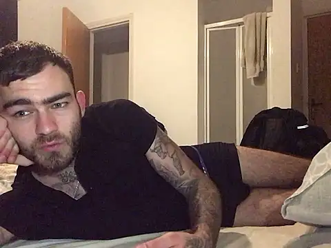 jacobsex221 online show from April 28, 10:59 pm