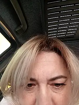 Snapshot of Katrina9911 chatting on January 12, 6:51 am Katrina9911 online show from January 12, 6:51 am