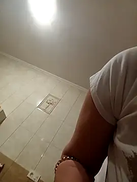 Snapshot of Katrina9911 chatting on January 13, 9:03 am Katrina9911 online show from January 13, 9:03 am