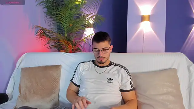 Jay Grip online show from April 1, 6:49 pm