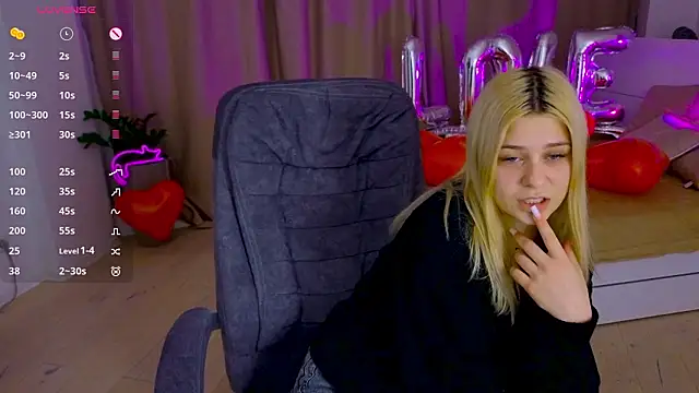 ApheliaStar online show from February 6, 3:48 pm