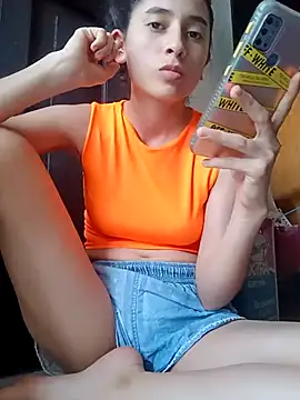 honeyhotgirl19 online show from January 12, 7:30 pm