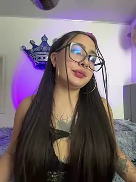 Snapshot of Diosa_lunar1 chatting on February 11, 3:22 am Diosa lunar1 online show from February 11, 3:22 am