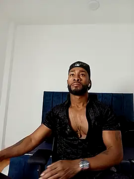 Snapshot of Dante_Knox chatting on February 6, 11:57 am Dante Knox online show from February 6, 11:57 am