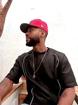 Snapshot of Dante_Knox chatting on February 17, 12:01 pm Dante Knox online show from February 17, 12:01 pm