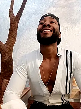 Snapshot of Dante_Knox chatting on February 28, 11:33 am Dante Knox online show from February 28, 11:33 am