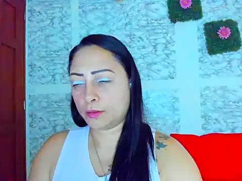 XXXStephanie XXX online show from May 7, 9:20 pm