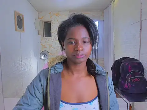 Snapshot of Betany_Grey chatting on February 19, 3:35 am Betany Grey online show from February 19, 3:35 am