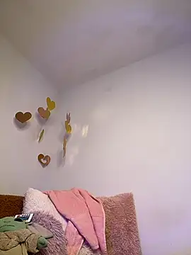 Snapshot of GiannaMagari chatting on February 21, 8:43 pm GiannaMagari online show from February 21, 8:43 pm