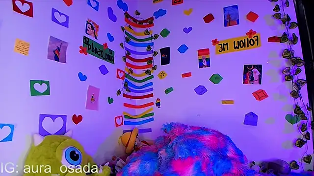 Canela Osada  online show from June 23, 10:35 am