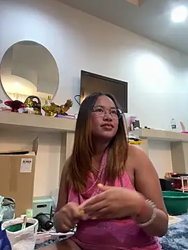 Ponthip online show from April 7, 1:11 pm