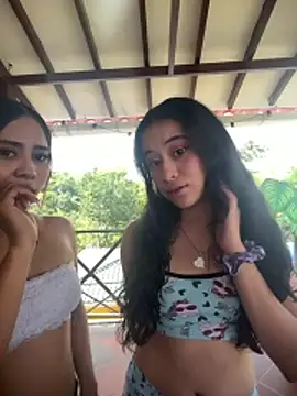 Snapshot of l0lita_emi chatting on February 27, 3:12 pm l0lita emi online show from February 27, 3:12 pm