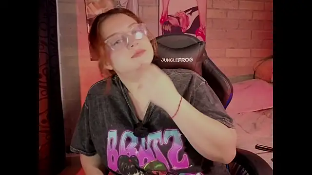 Snapshot of Mia_Franklyn chatting on February 19, 1:23 am Mia Franklyn online show from February 19, 1:23 am