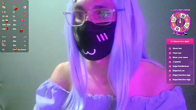 Snapshot of Frankie_boygirl chatting on February 13, 1:12 am Frankie boygirl online show from February 13, 1:12 am