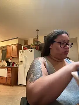 Snapshot of SilkSoleBunnie chatting on January 19, 5:22 am SilkSoleBunnie online show from January 19, 5:22 am