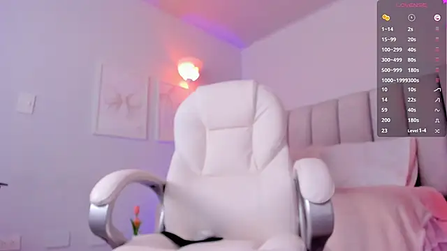 your alina18 online show from January 13, 1:00 am