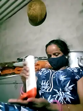 kiiuu sexe online show from February 9, 7:34 am