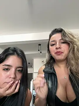 bebitas2  online show from March 12, 6:36 pm