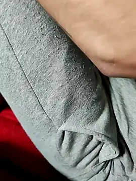 Krisijean72 online show from February 14, 9:00 pm