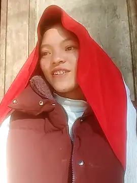 jjennyyy online show from February 5, 8:08 am