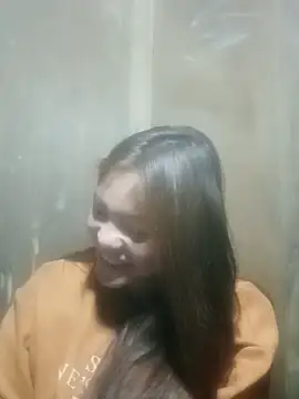 jjennyyy online show from March 7, 1:52 pm