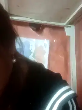 jjennyyy online show from March 8, 3:49 pm