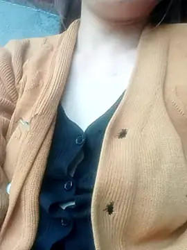 jjennyyy online show from June 14, 9:33 am