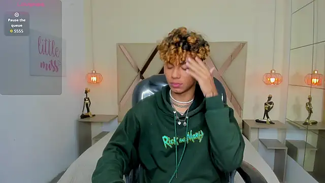 Anyelo Twink online show from April 24, 3:42 am