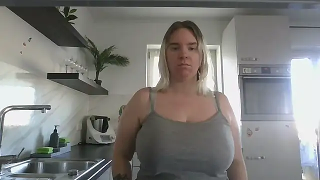 MinchenBienchen98 online show from March 5, 10:22 am