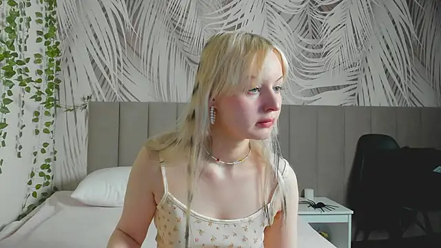 AdeleSilvy online show from February 6, 1:54 am