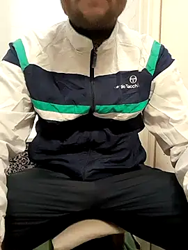 Snapshot of 80julien chatting on January 16, 3:16 pm 80julien online show from January 16, 3:16 pm