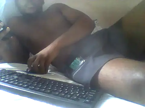 Snapshot of handsomeguy02 chatting on April 1, 12:50 pm handsomeguy02 online show from April 1, 12:50 pm