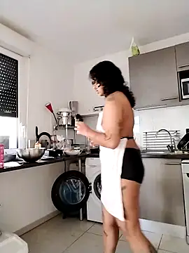 Snapshot of therealsun8 chatting on February 7, 10:30 am therealsun8 online show from February 7, 10:30 am